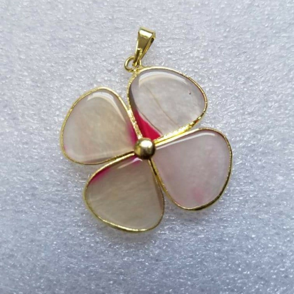 Pendant necklace